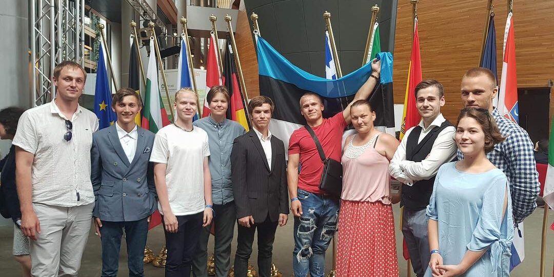 34286385_799929506871982_6758811663723397120_n